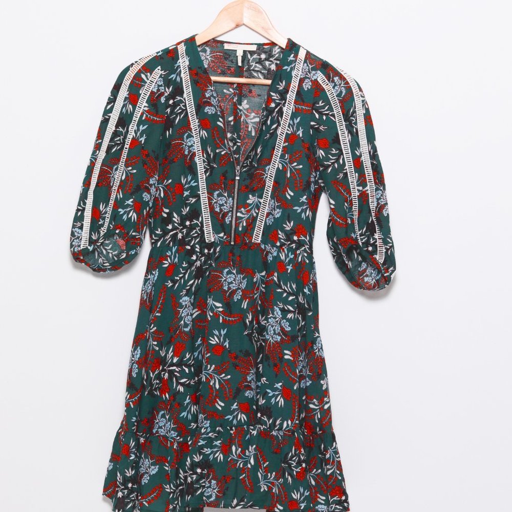 Dress - Picture 2 of 5